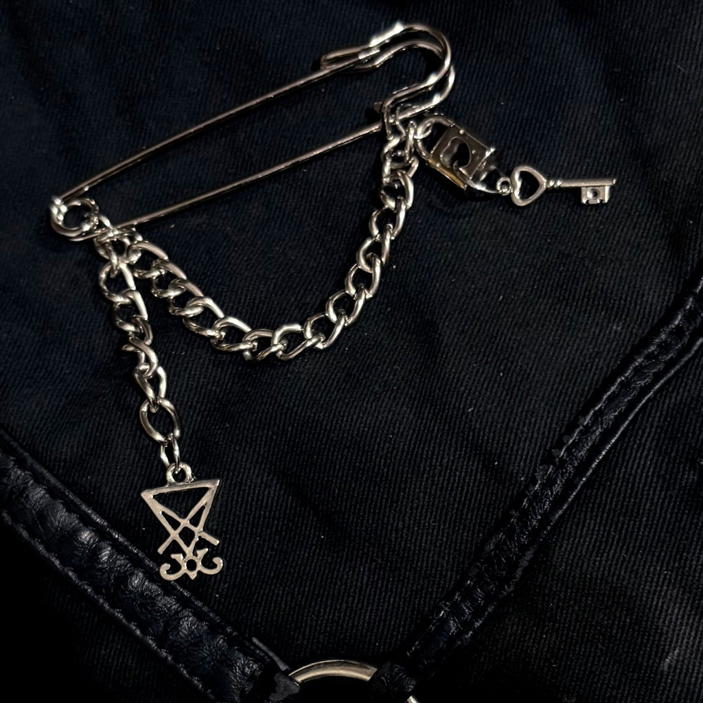 Lucifers Key Kilt Pin
