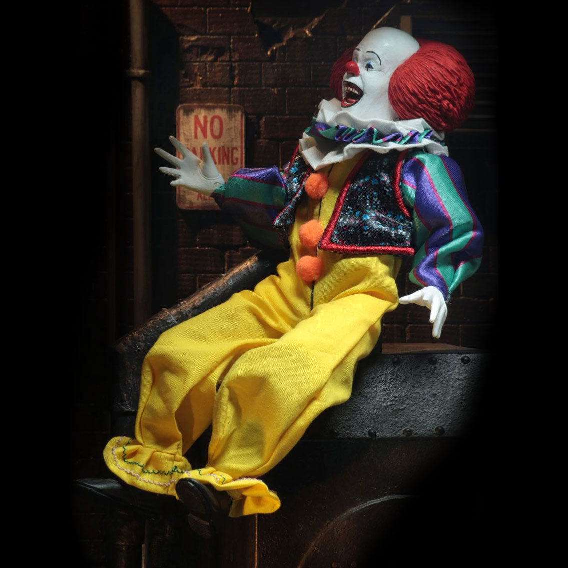 IT Pennywise 8" Clothed Figure (1990)