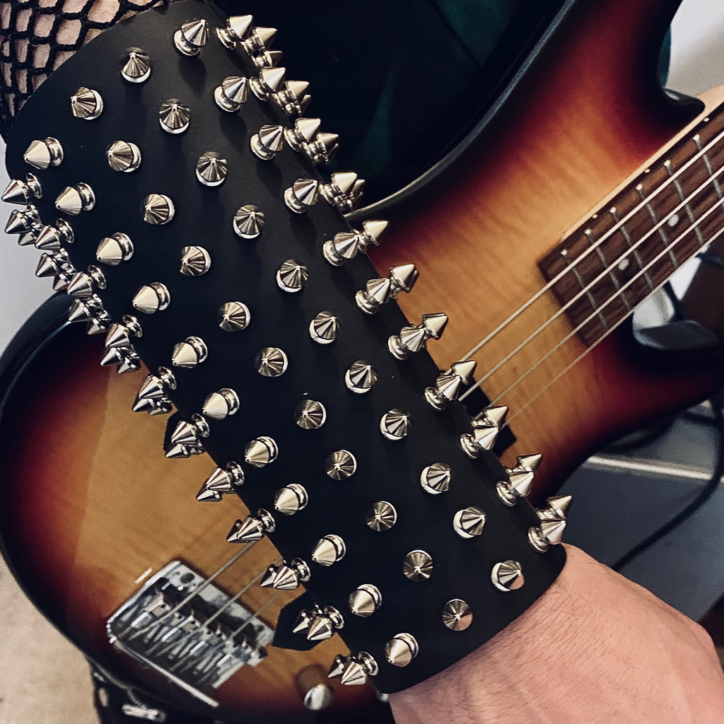 Executioner Spike Gauntlet