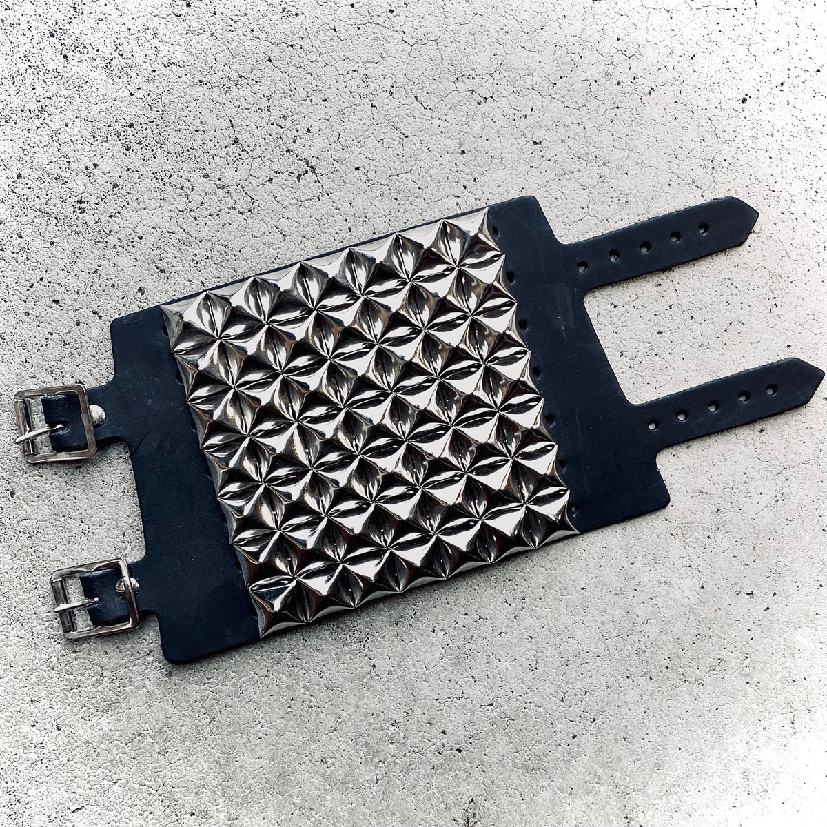 Hellion Gauntlet Studded Leather