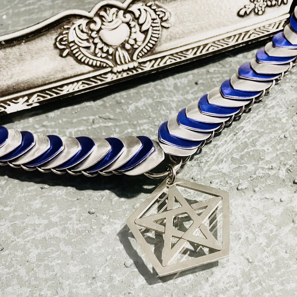 Draco's Midnight Witch Scale Collar