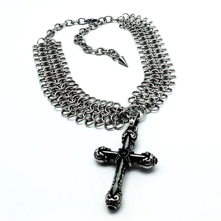 Gothic Majesty Cross Chainmaille Choker