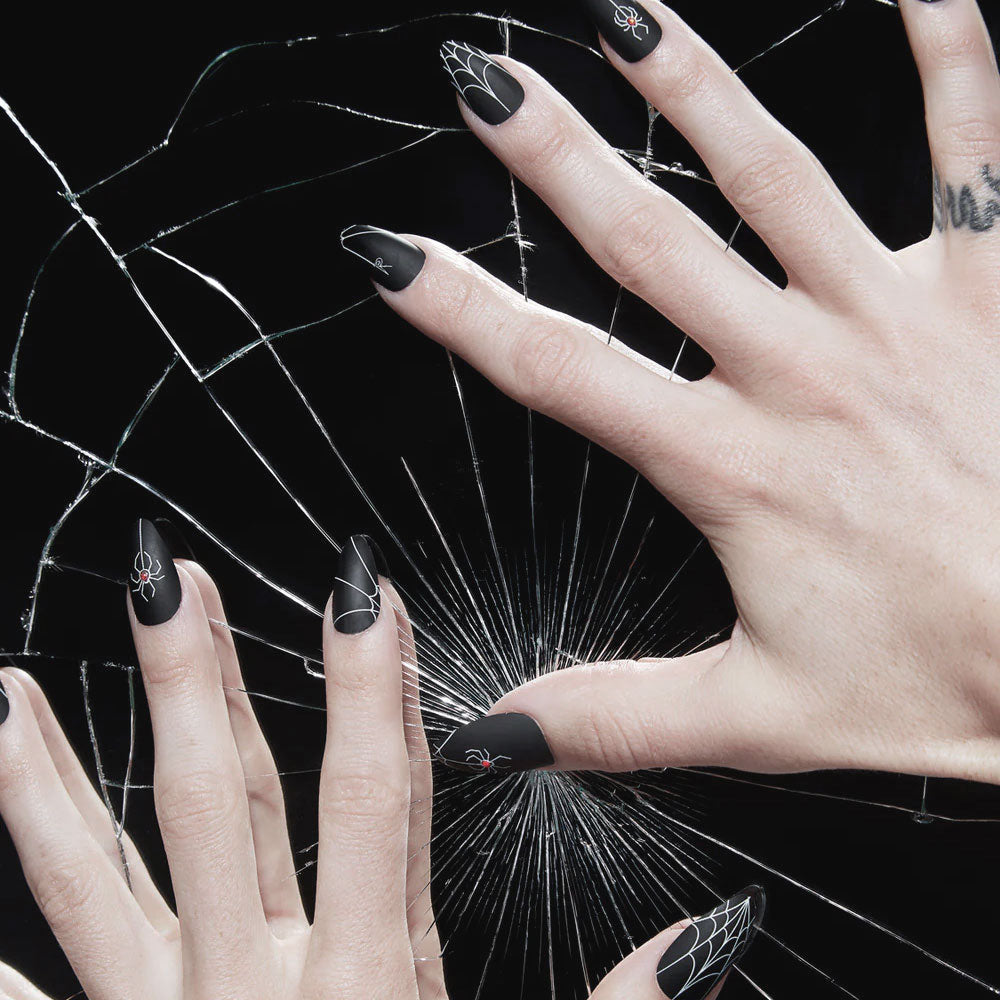 Black Widow Nailz