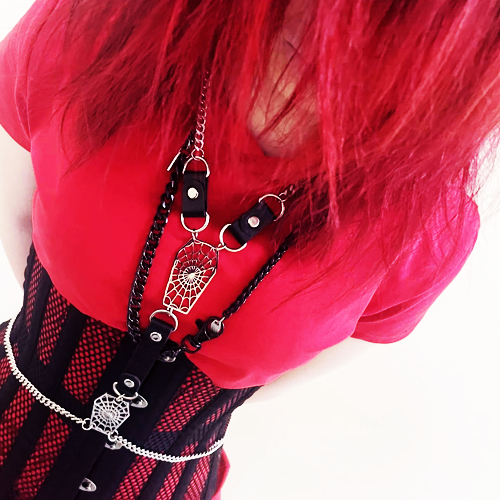 Coffin Web Chain Harness