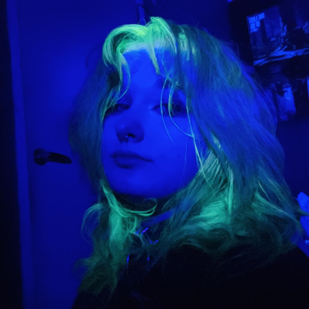 Free UV Green Attitude Hair Dye