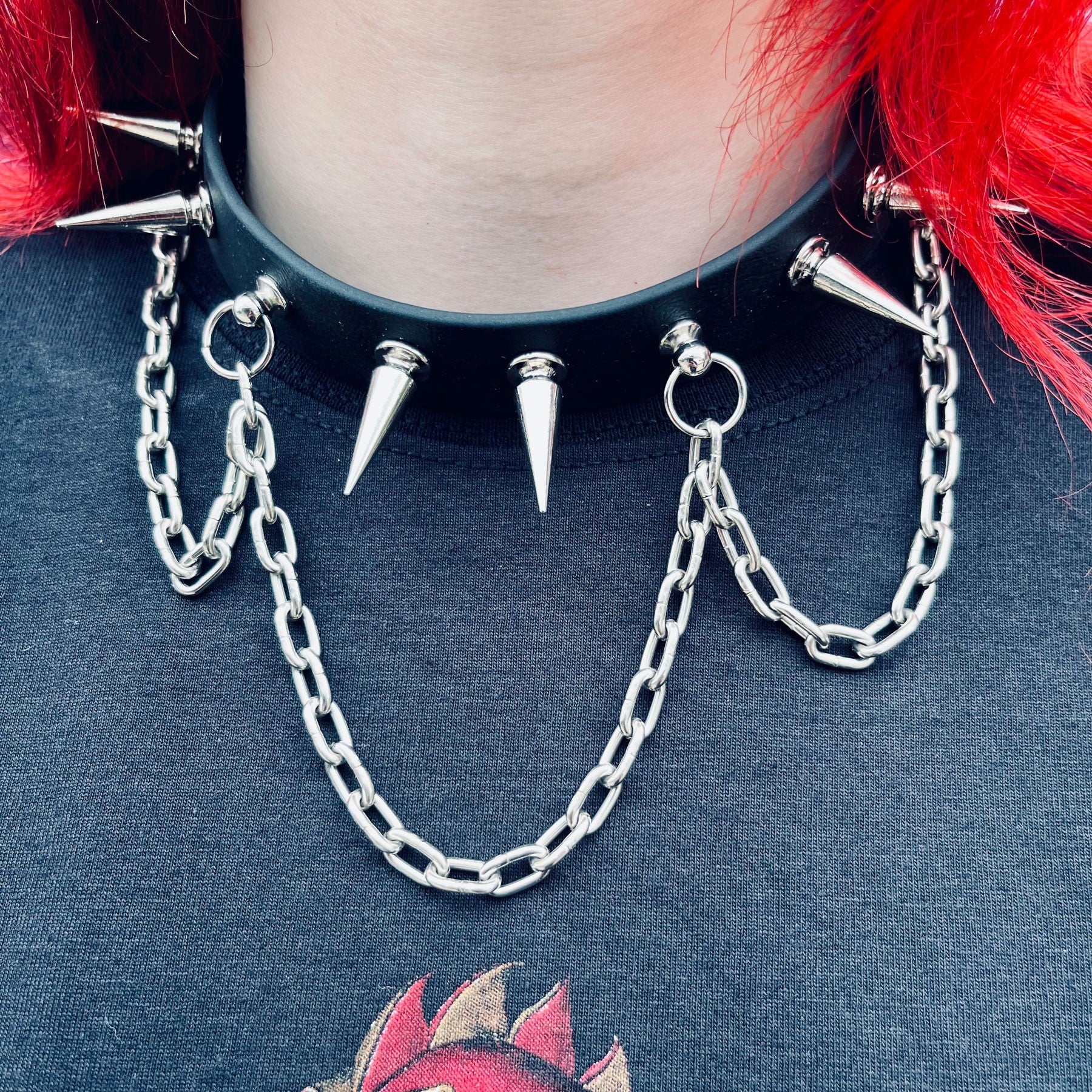 Țepeș Collar