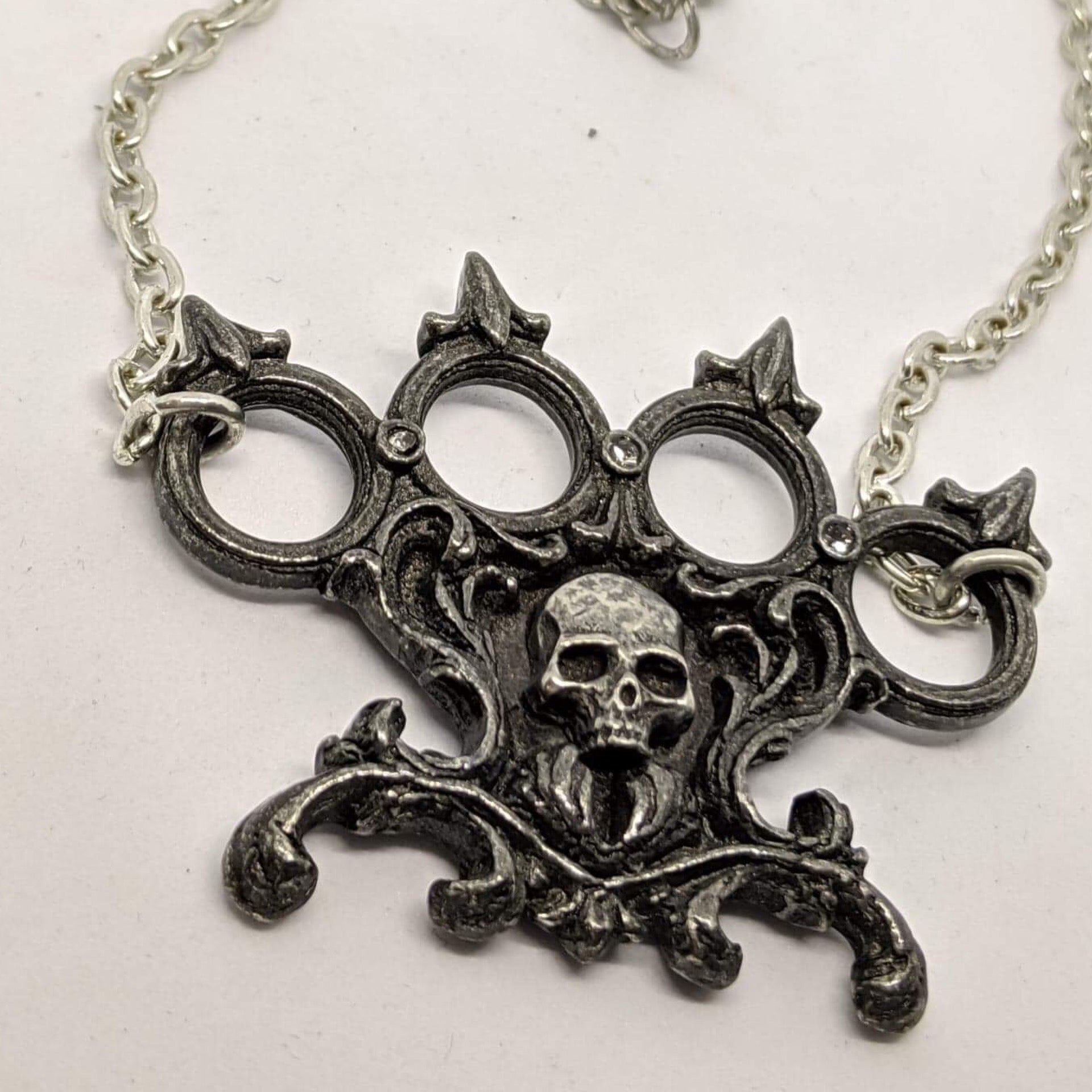 Lisbeth’s Kiss Necklace