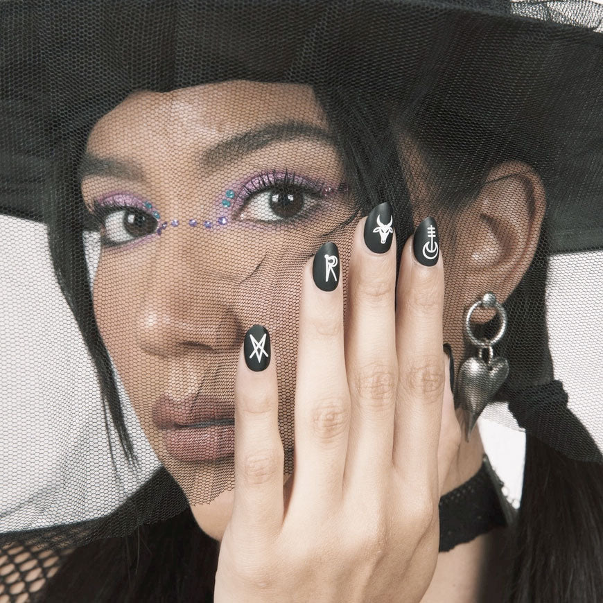 Baby Witch Nailz