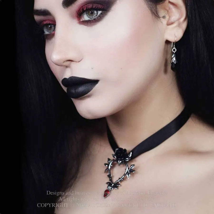 Guirlande d'Amour Necklace