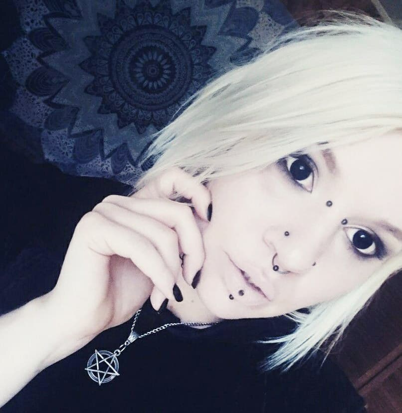 Blackout Contact Lenses