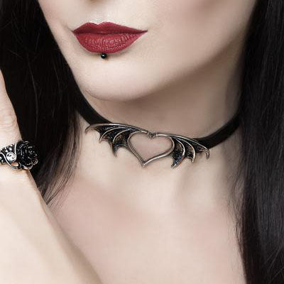 Nocte Amor Choker