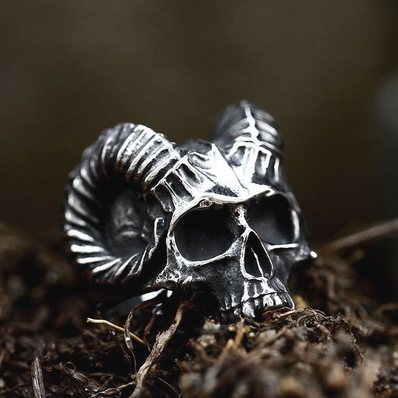 Unholy Faunus Horned Skull Ring