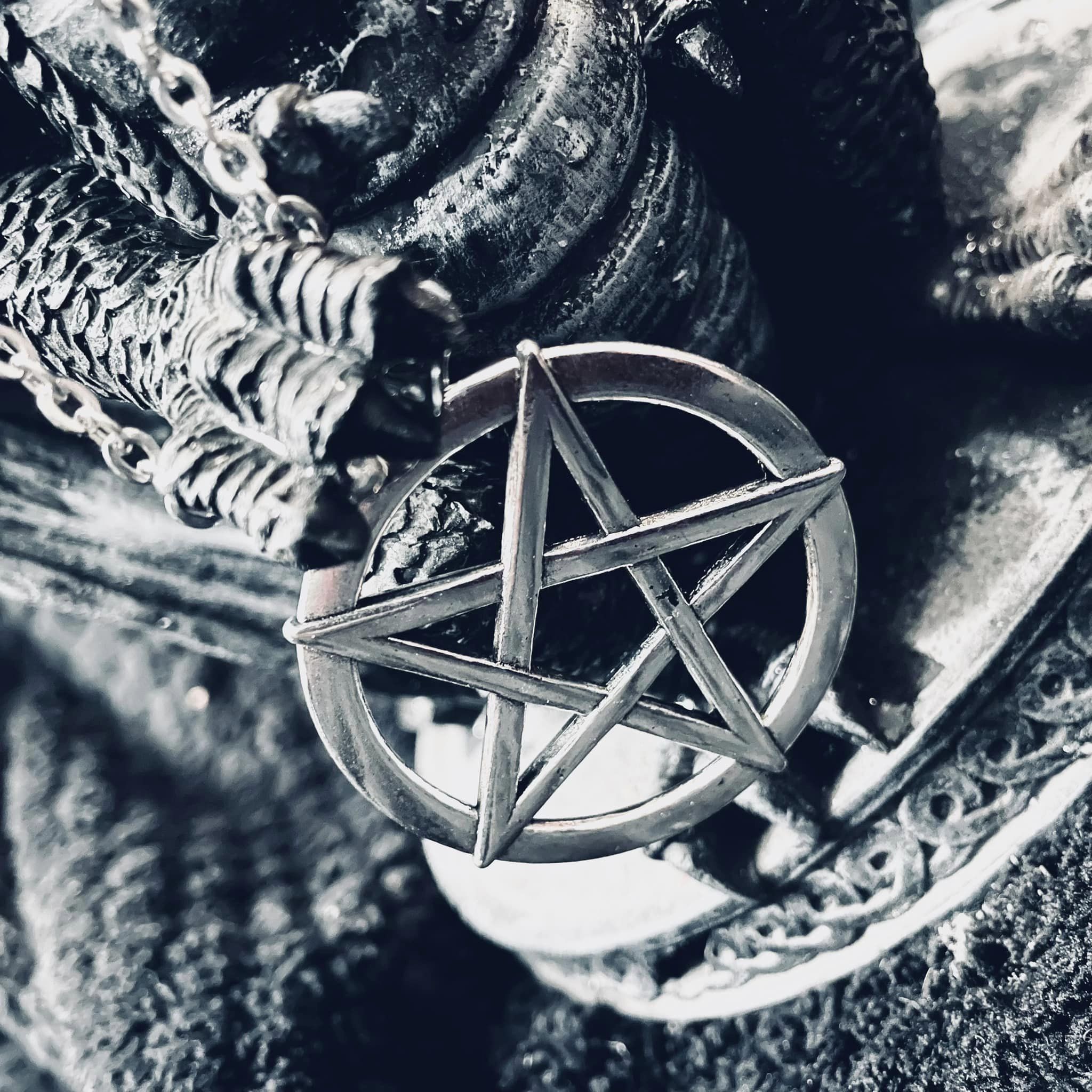 Grand Pentagram Necklace