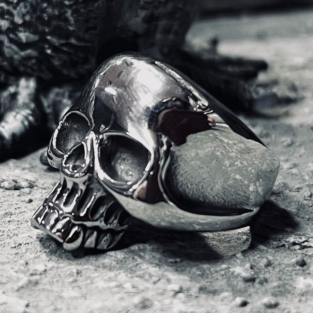 Altars of Madness Ring