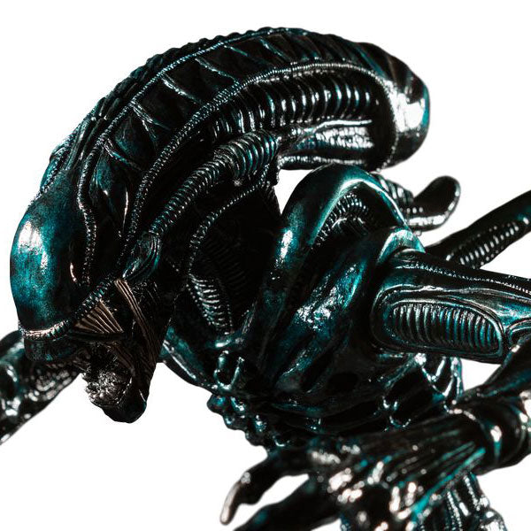 Aliens - Xenomorph Alien Water Attack Statue