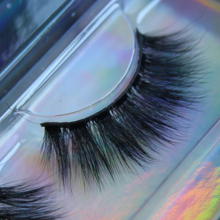 Luxe Eye Lashes: Pride