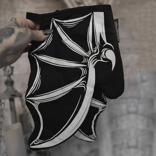 Batwing Hand Oven Mitts