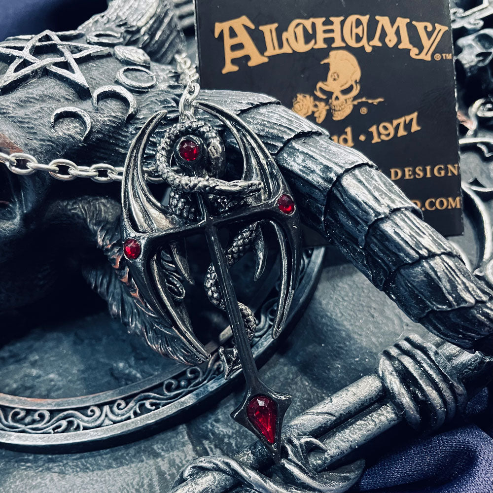 Draconkruez Necklace