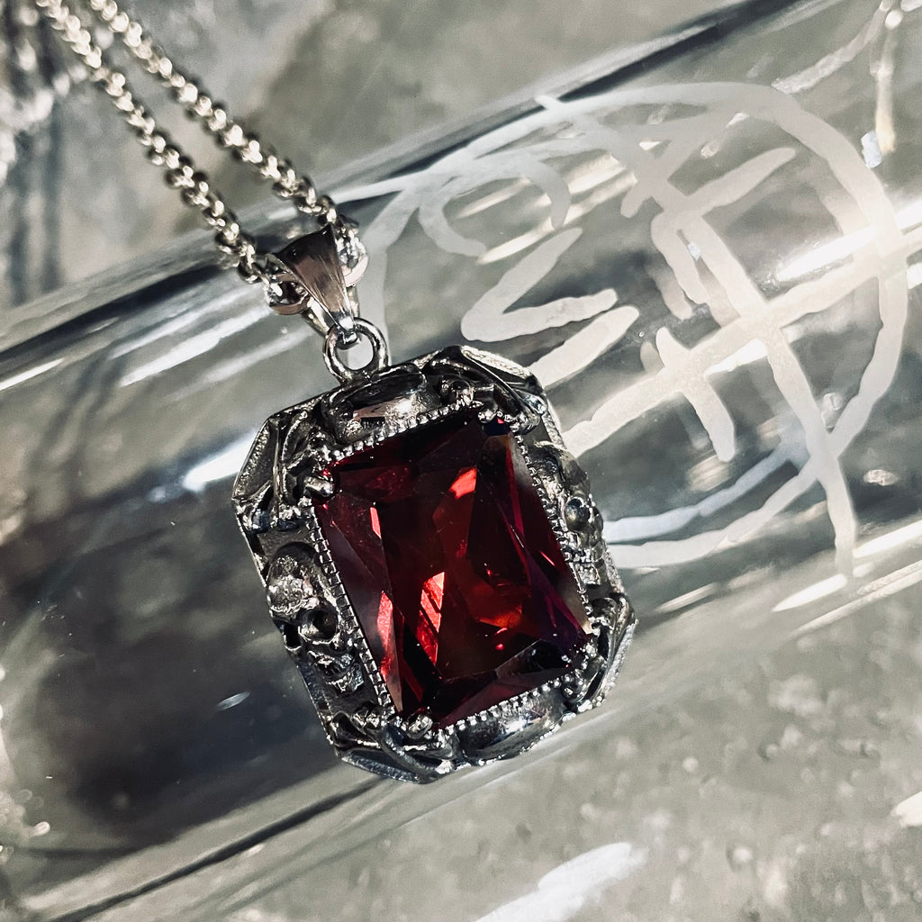 Scarlets Crypt Necklace