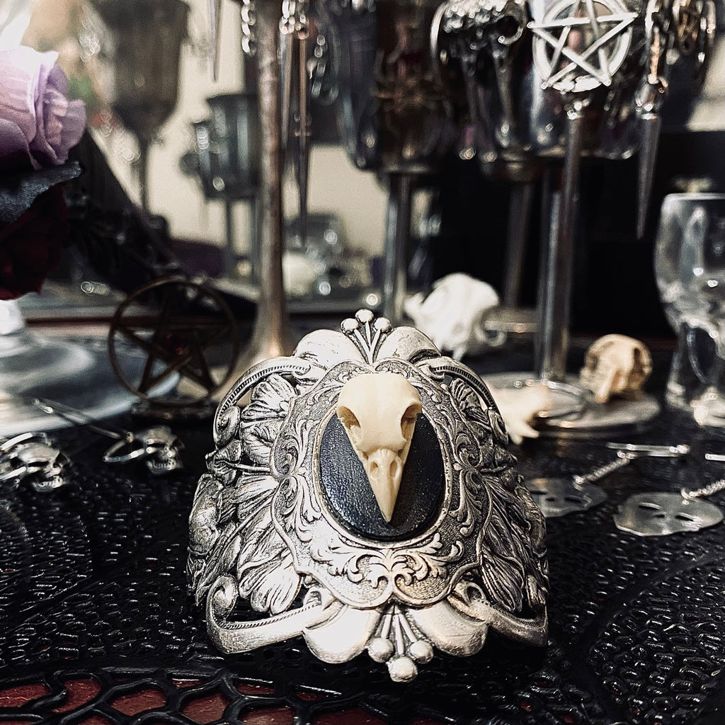 Ravens Call Filigree Wrist Cuff