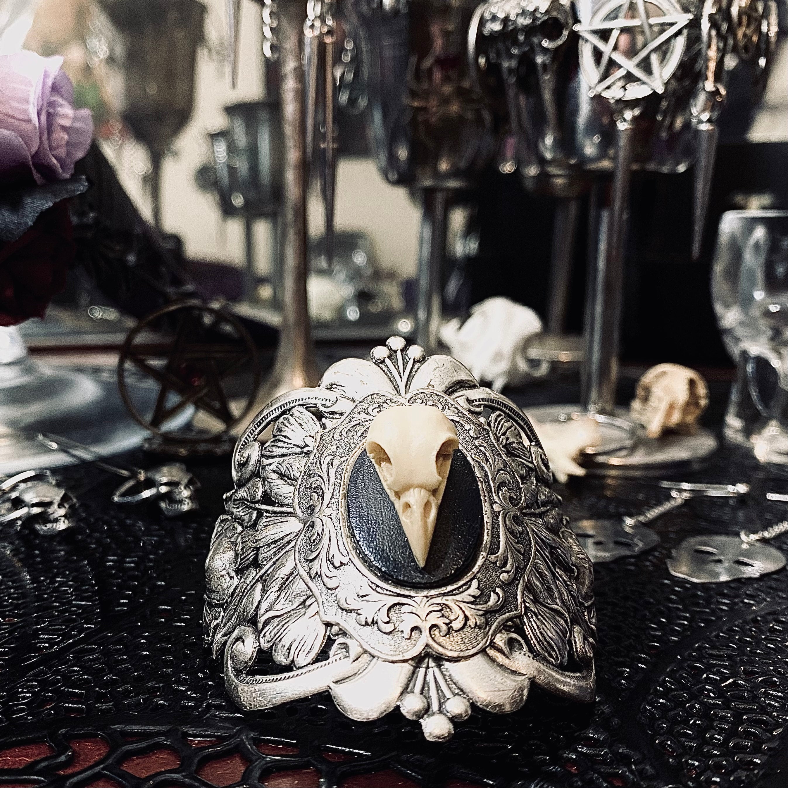 Ravens Call Filigree Wrist Cuff