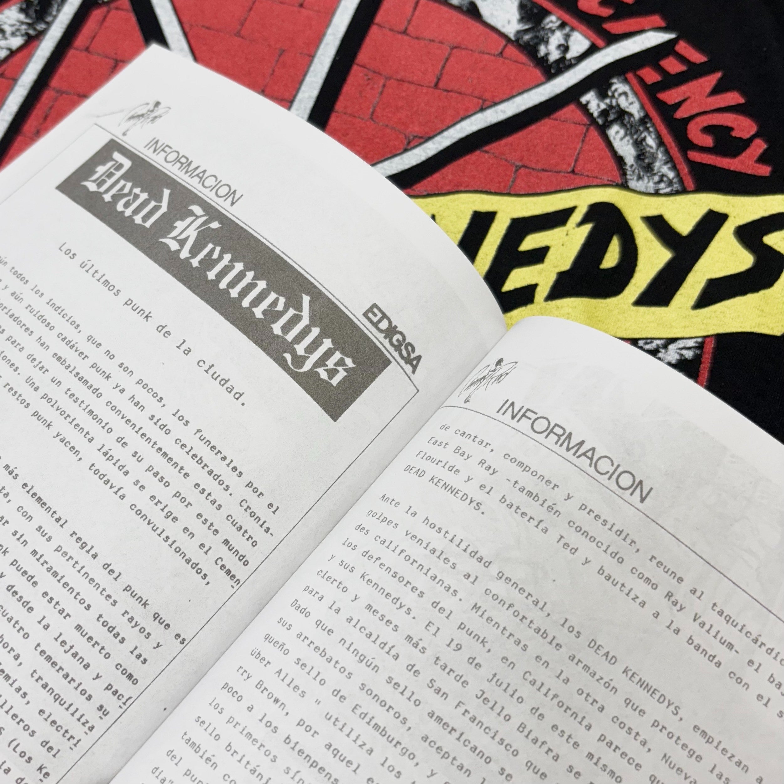 DEAD KENNEDYS: Fresh Fruit for Rotting Vegetables, The Early Years Book