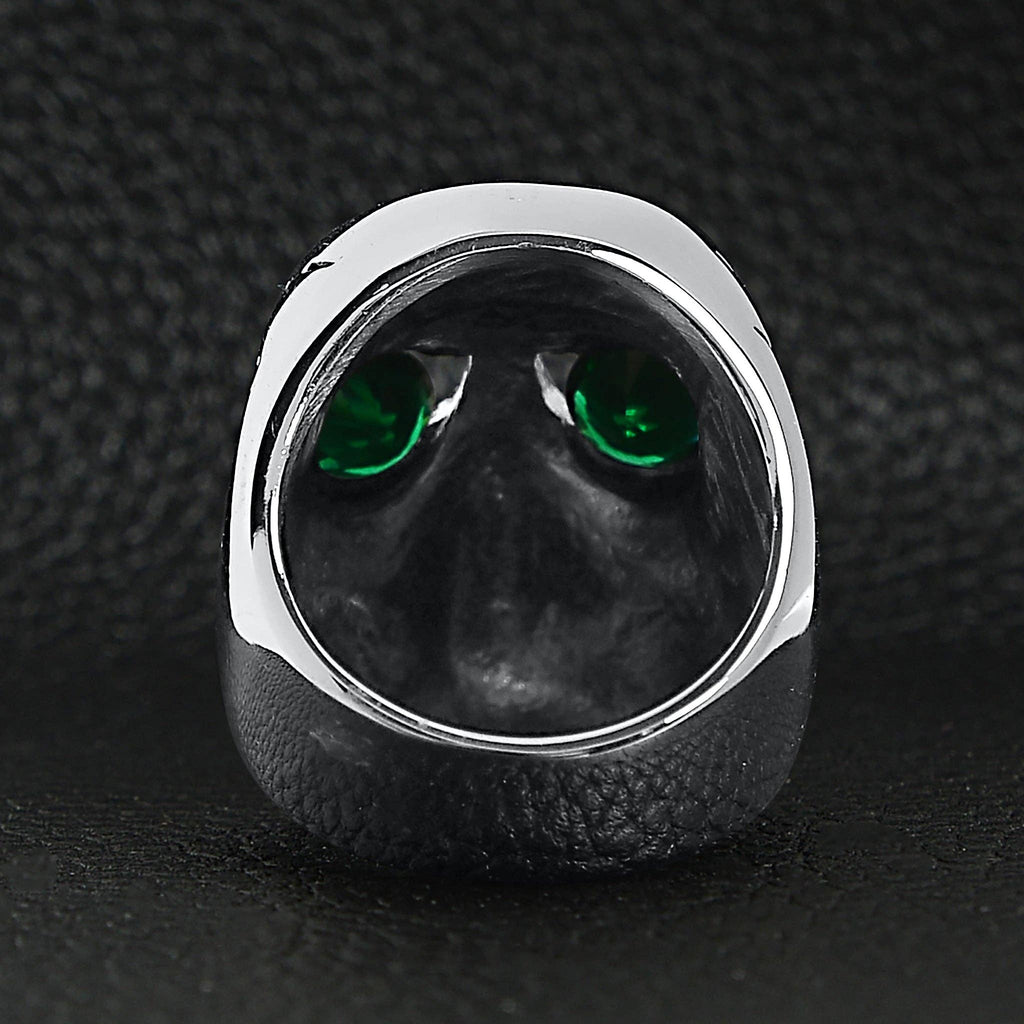 Odious Cracked Skull Ring