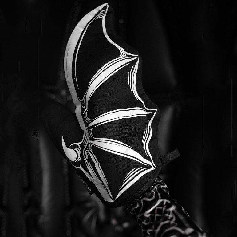 Batwing Hand Oven Mitts