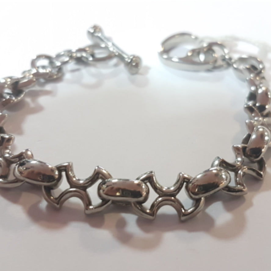 Wards Circle Bracelet