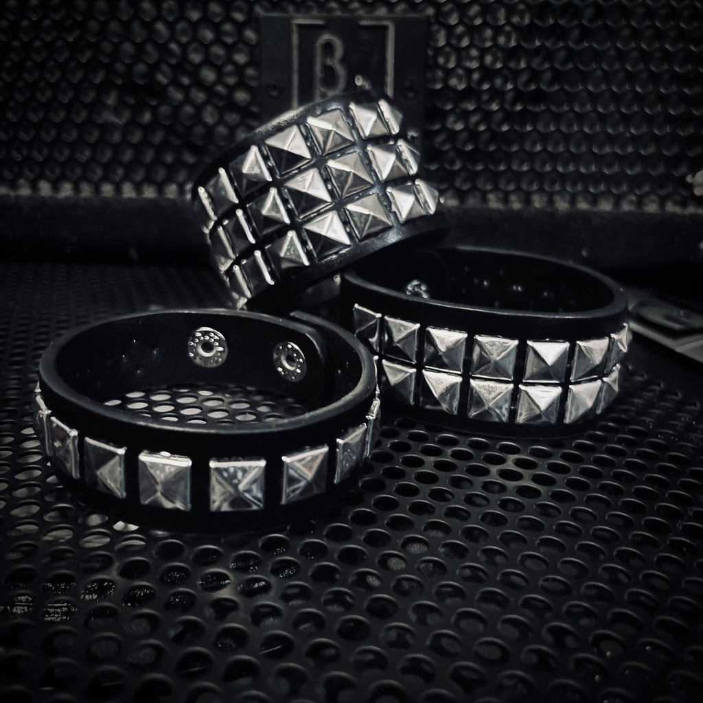 Basal’s Lone Stud Cuff