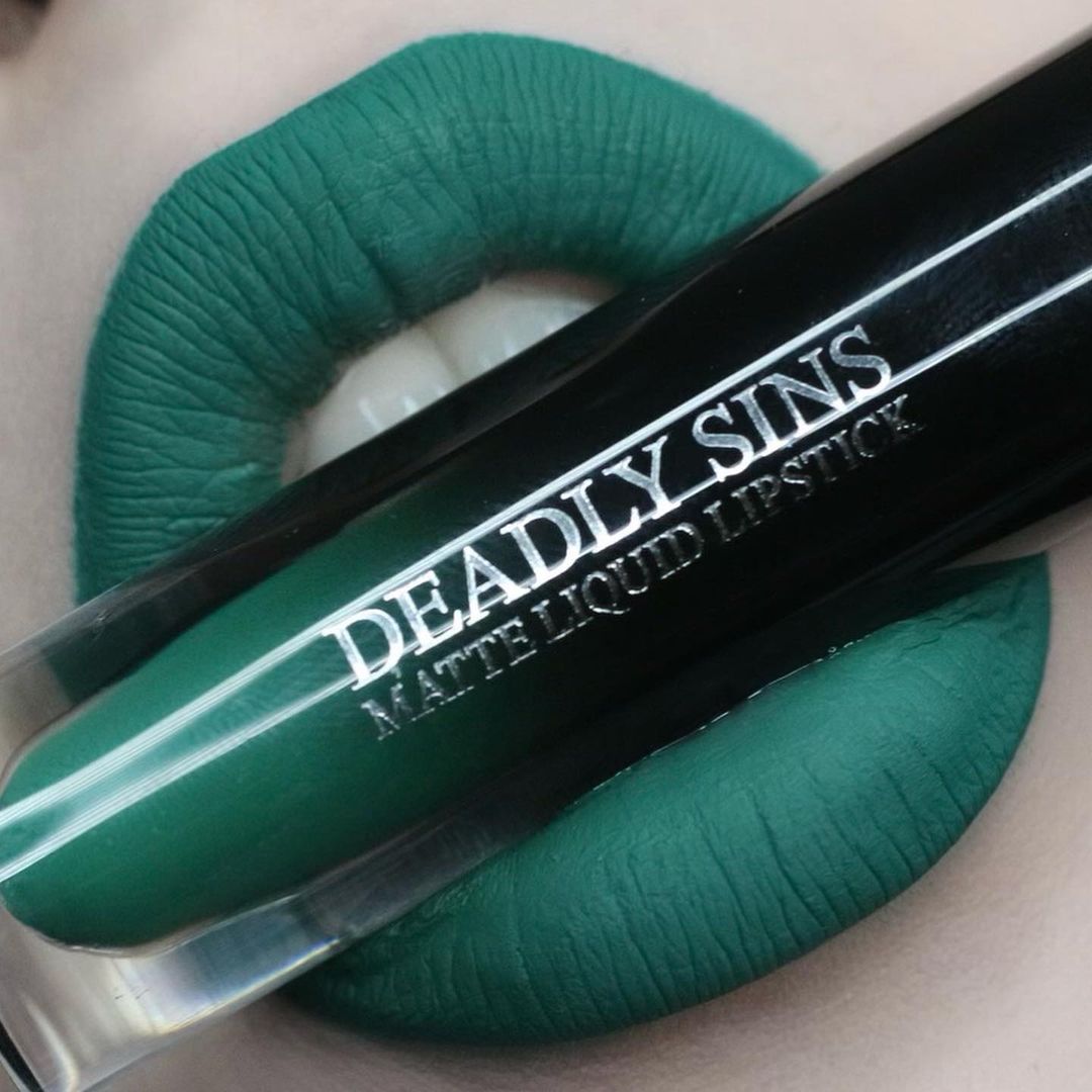 Medusa Matte Green Lipstick