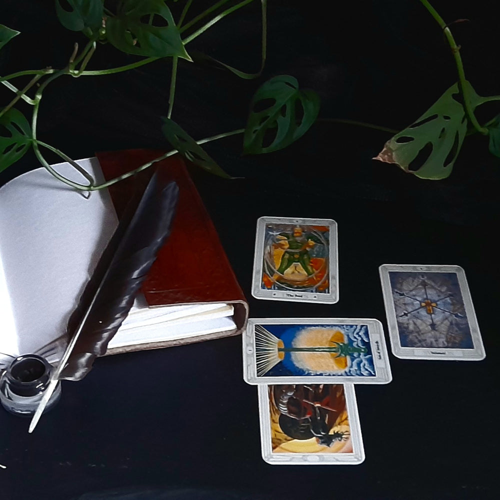 Thoth Aliester Crowley Tarot Deck