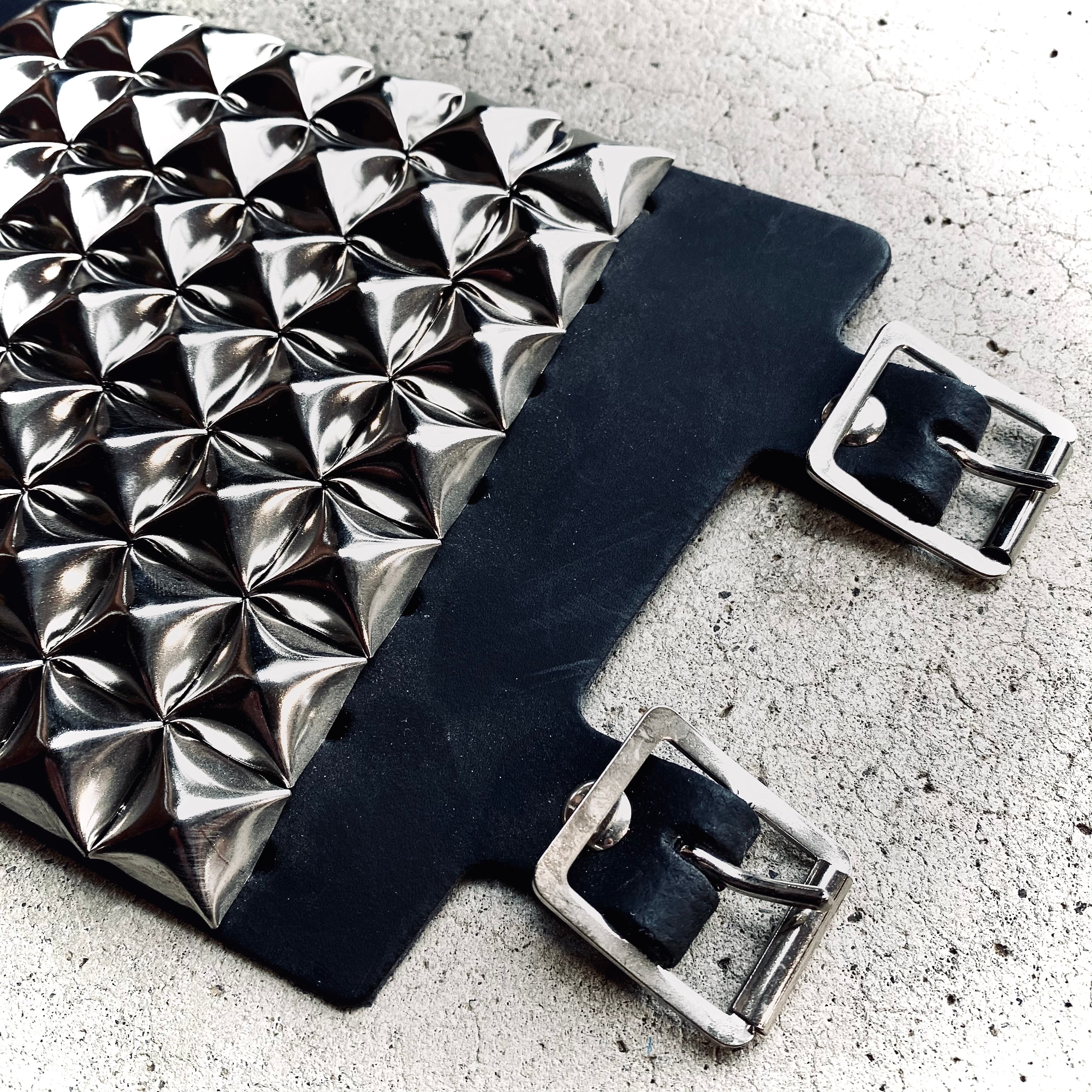 Hellion Gauntlet Studded Leather