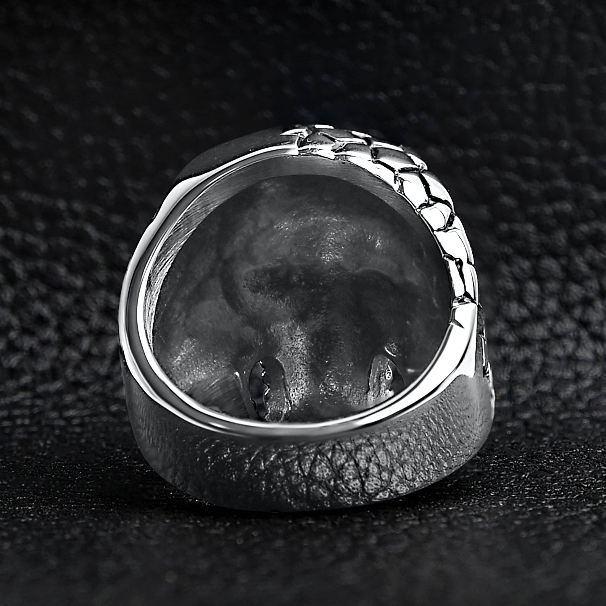 Psychosis Skull Ring