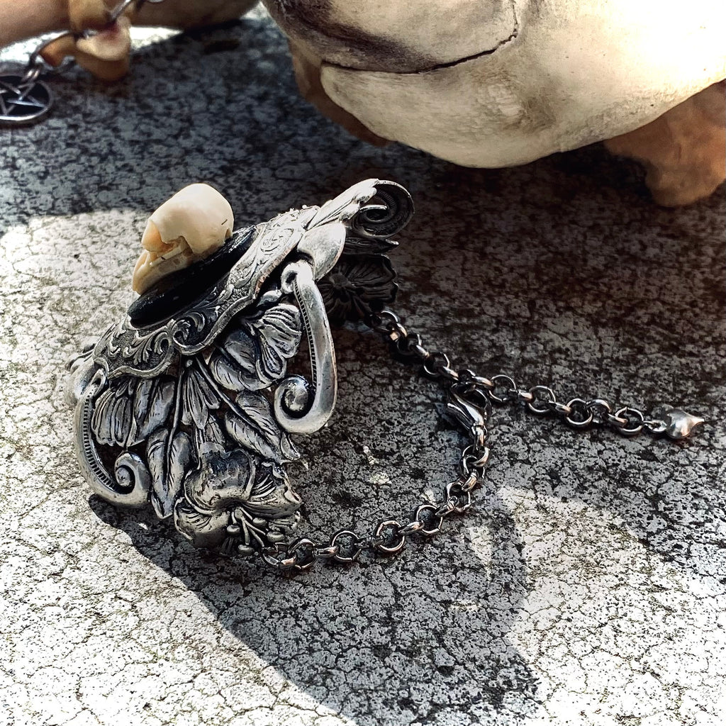 Ravens Call Filigree Wrist Cuff