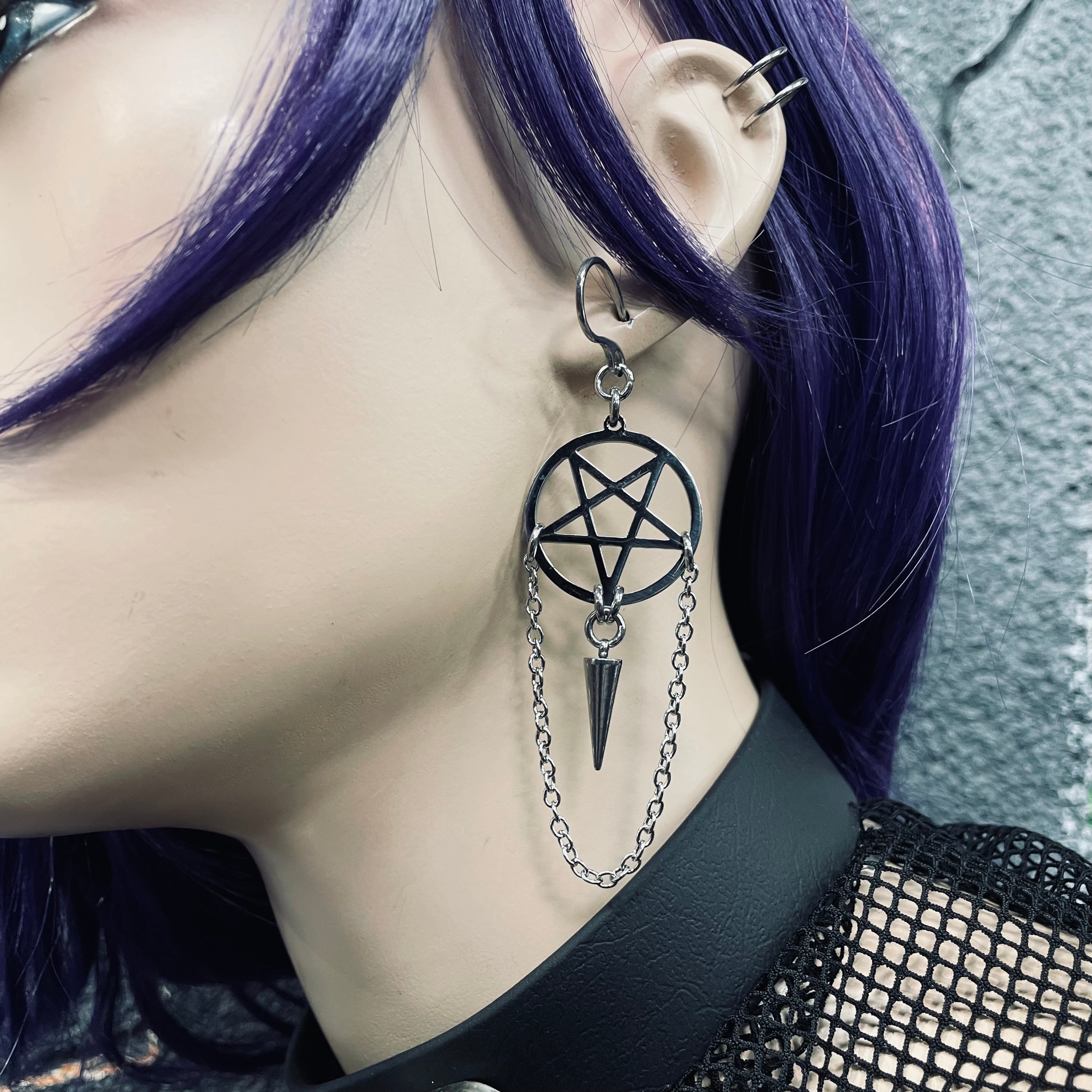 Helvete Pentagram Eclipse Spike Earrings