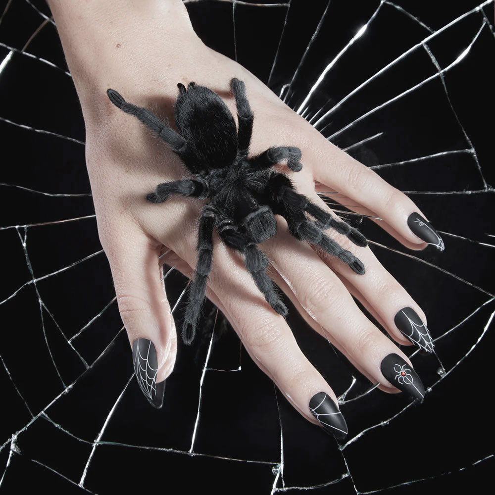 Black Widow Nailz