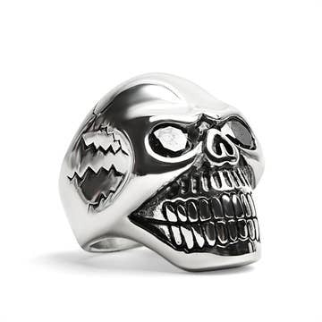 Odious Bleak Cracked Skull Ring