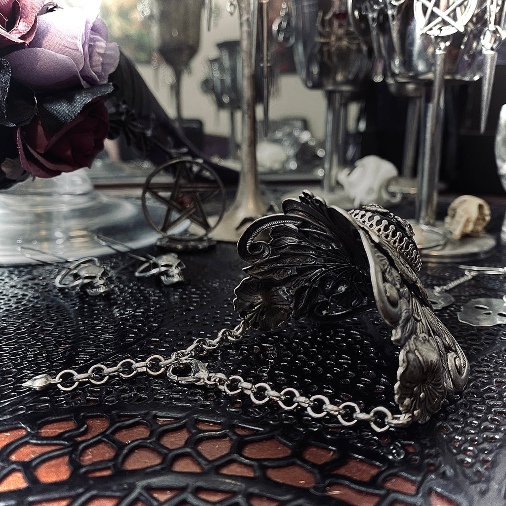 Onyx Rites Filigree Wrist Cuff