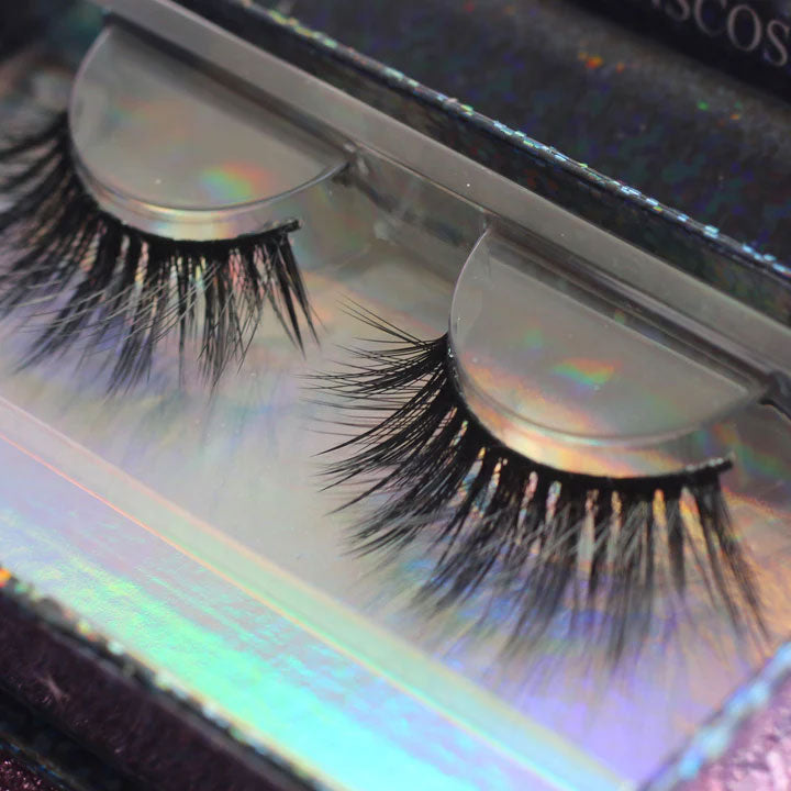 Luxe Eye Lashes: Dread