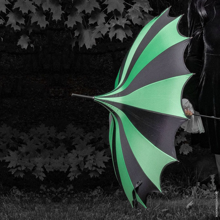 Batwing Pagoda Umbrella - Green Ivy