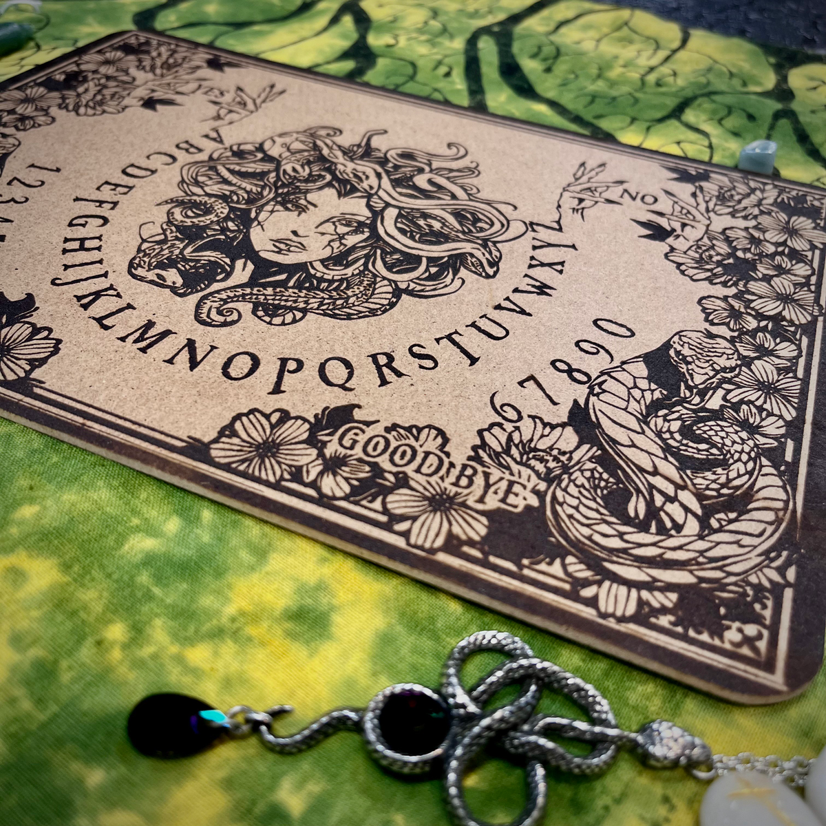 Spirit Board Medusa's Mind Mini With Planchette