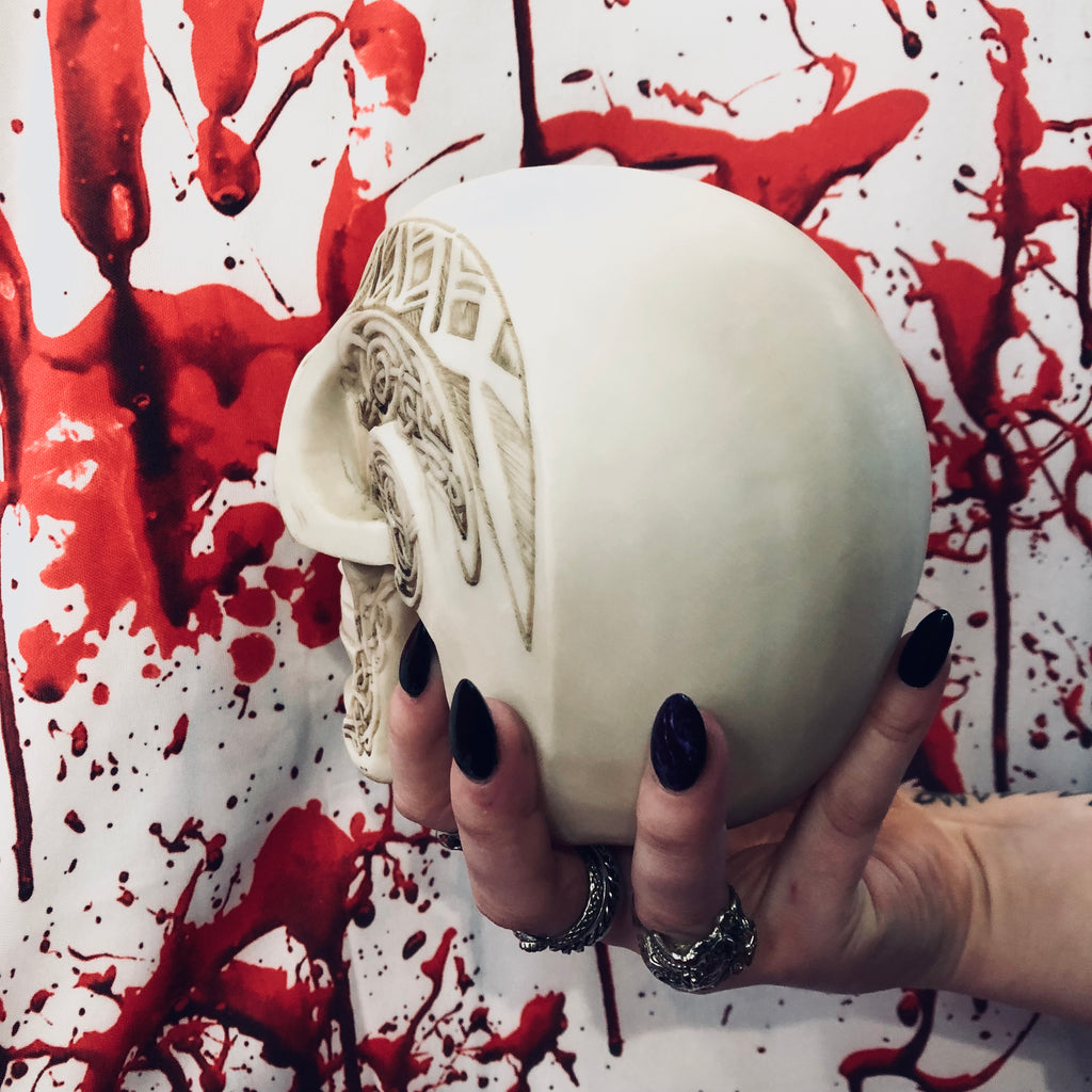 Skull Obsessional Ornament
