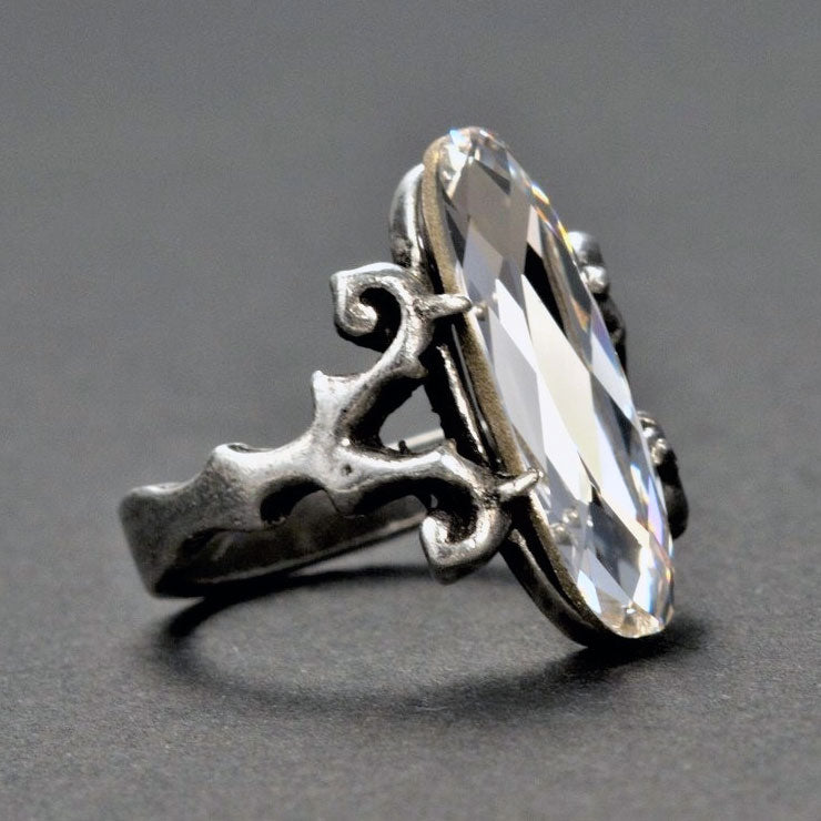 Oneiza's Quartz Ring