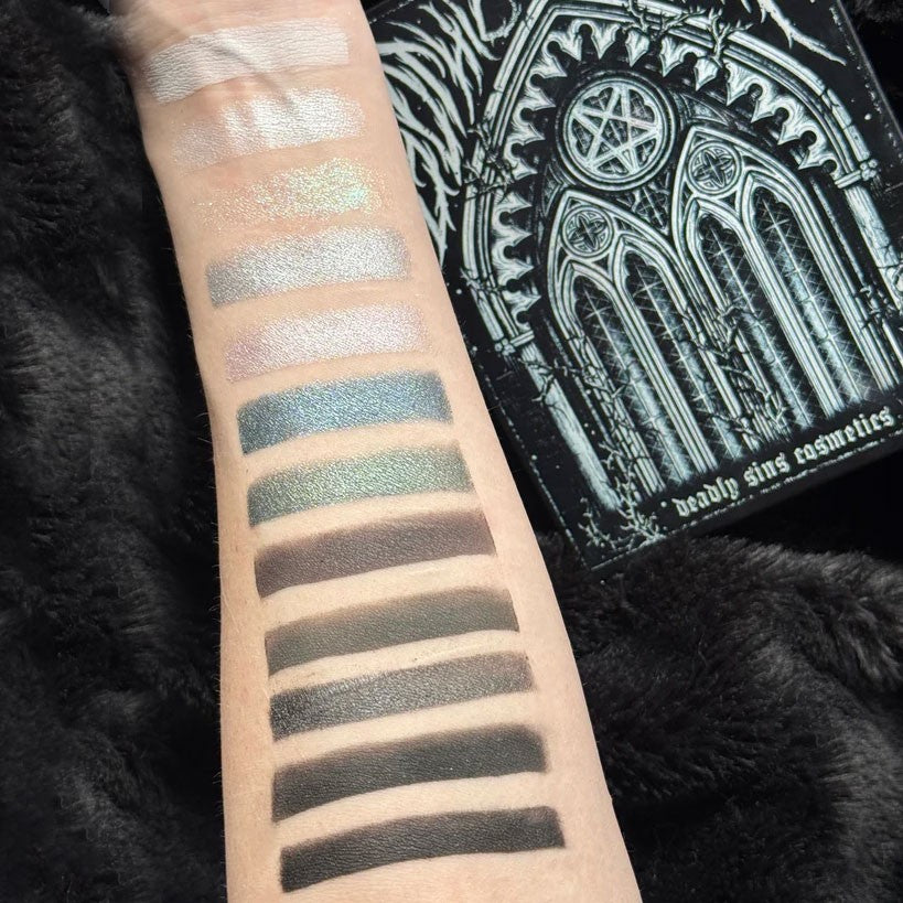 Eyeshadow Palette - Gothic