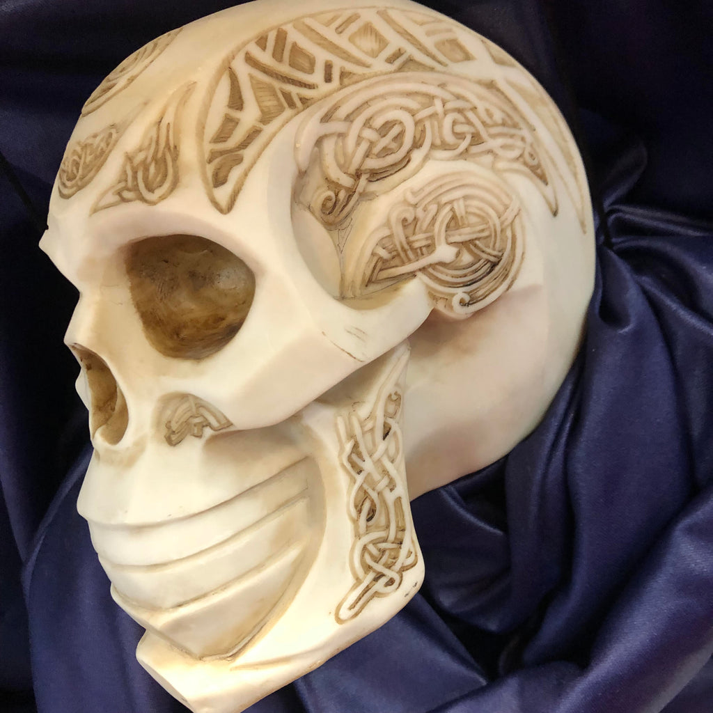 Skull Obsessional Ornament