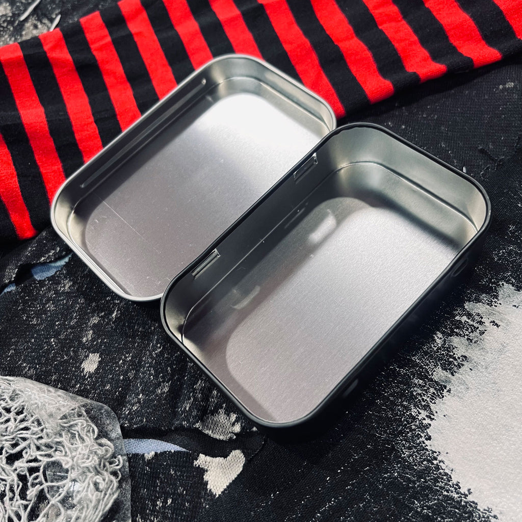 Hell’s Full Trinket Tin