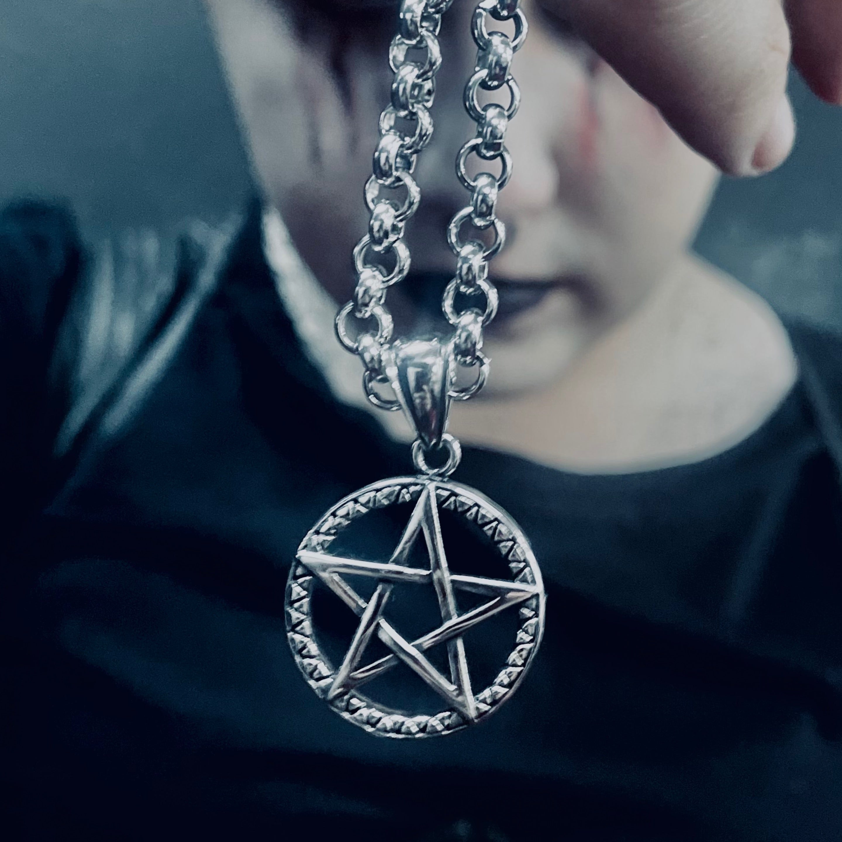 Penta Reveries Pendant