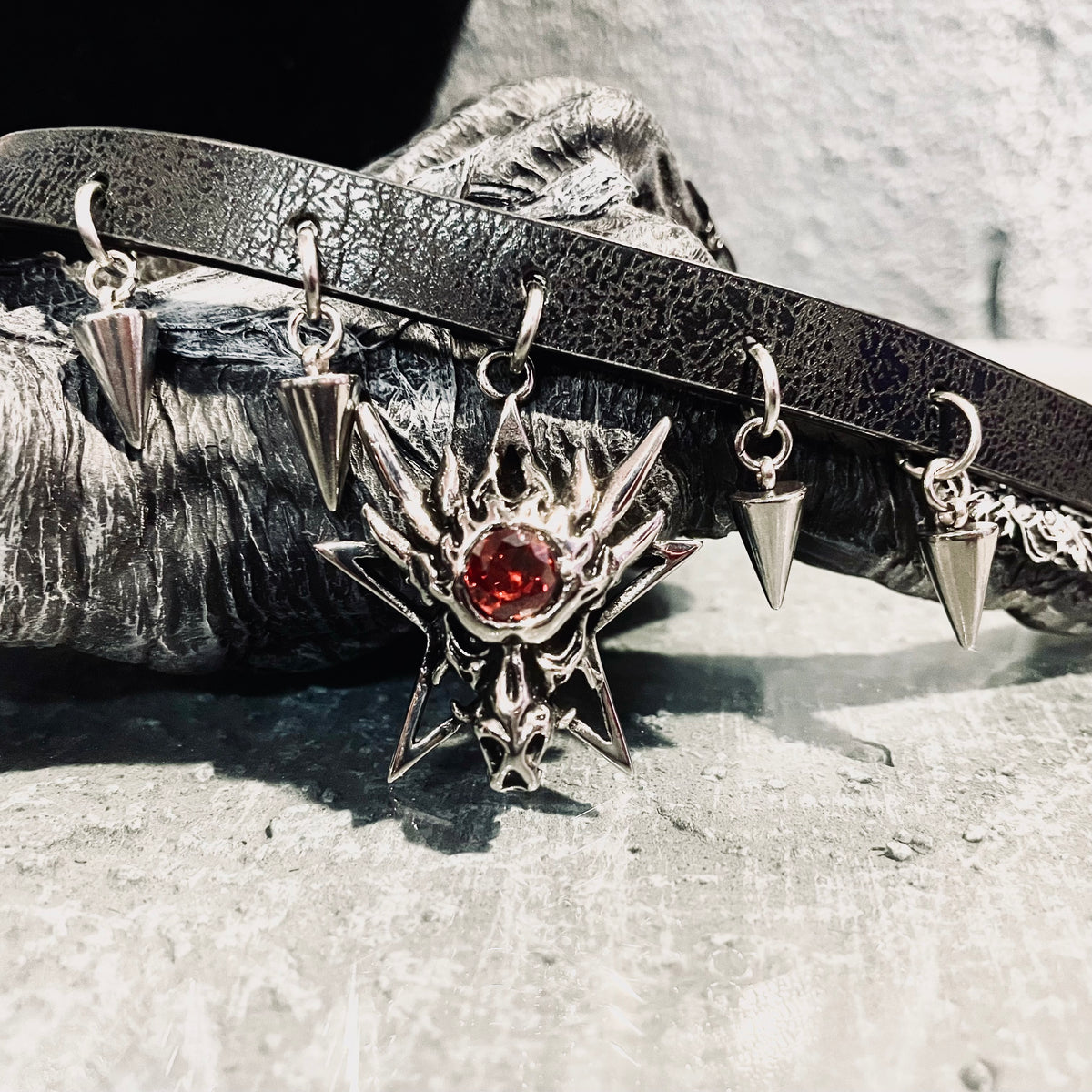 A Dragon's Sacrifice Choker