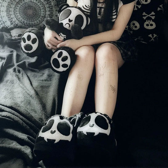 Skelekitty Slippers